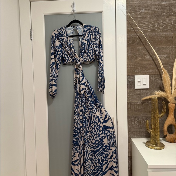 RESA Blue and Cream Long Sleeve Two-Piece Dress from REVOLVE - Picture 7 of 12